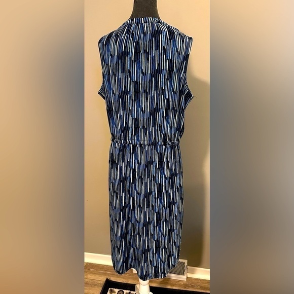 Apt. 9 Blue Striped Dress w/Pockets - Picture 2 of 4